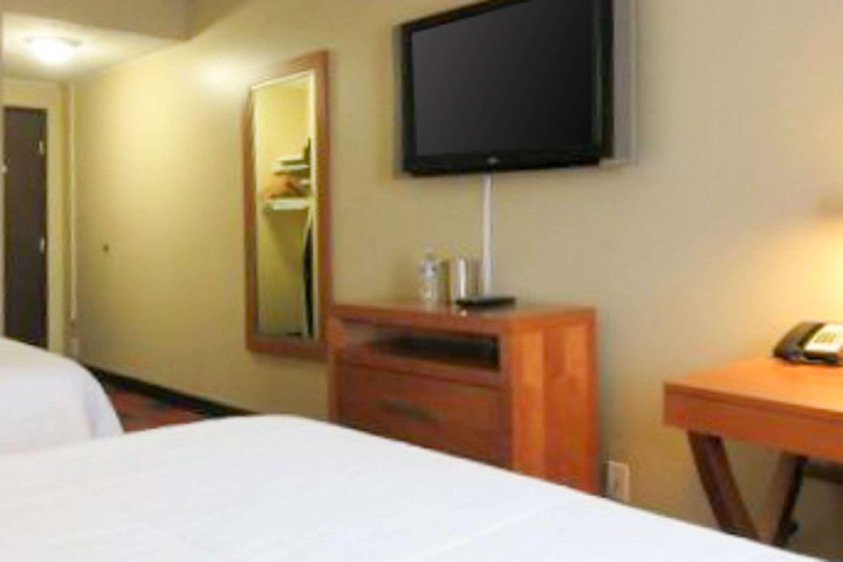 Hotel Quality & Airport 2*